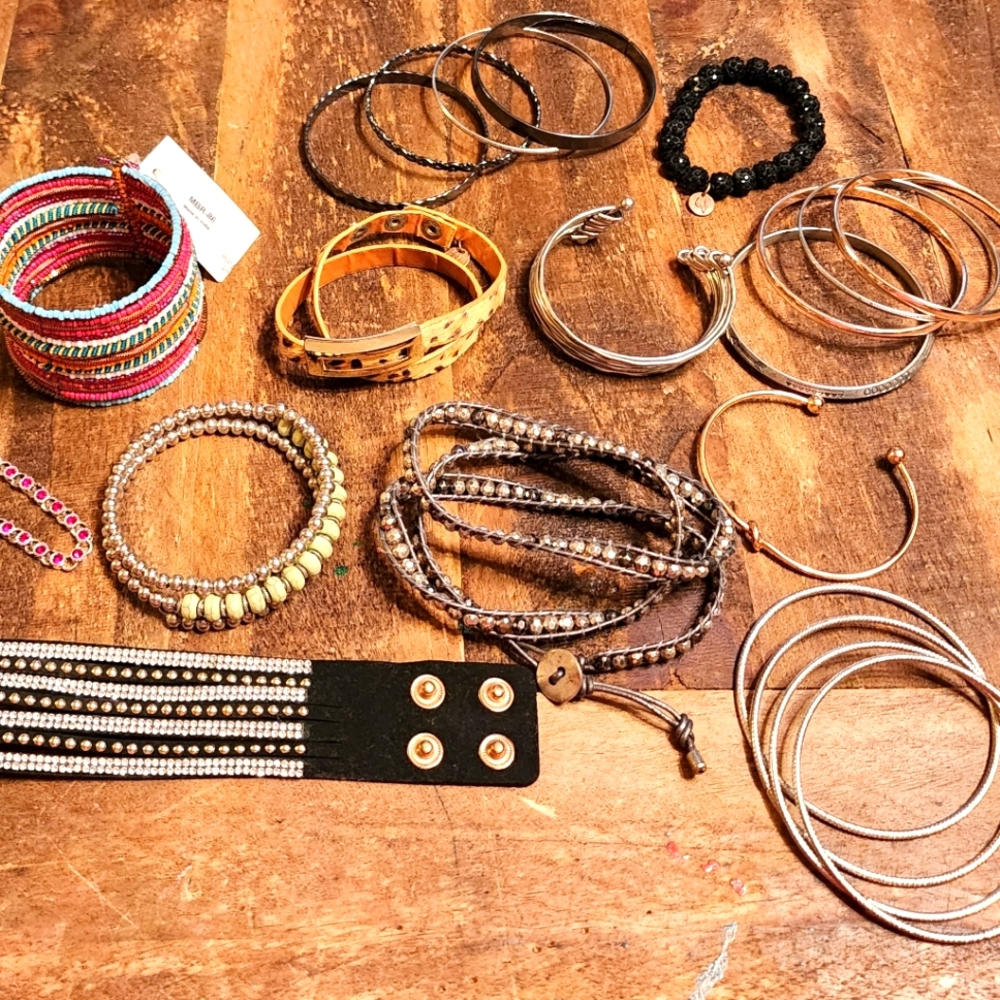 Bracelet Lot
